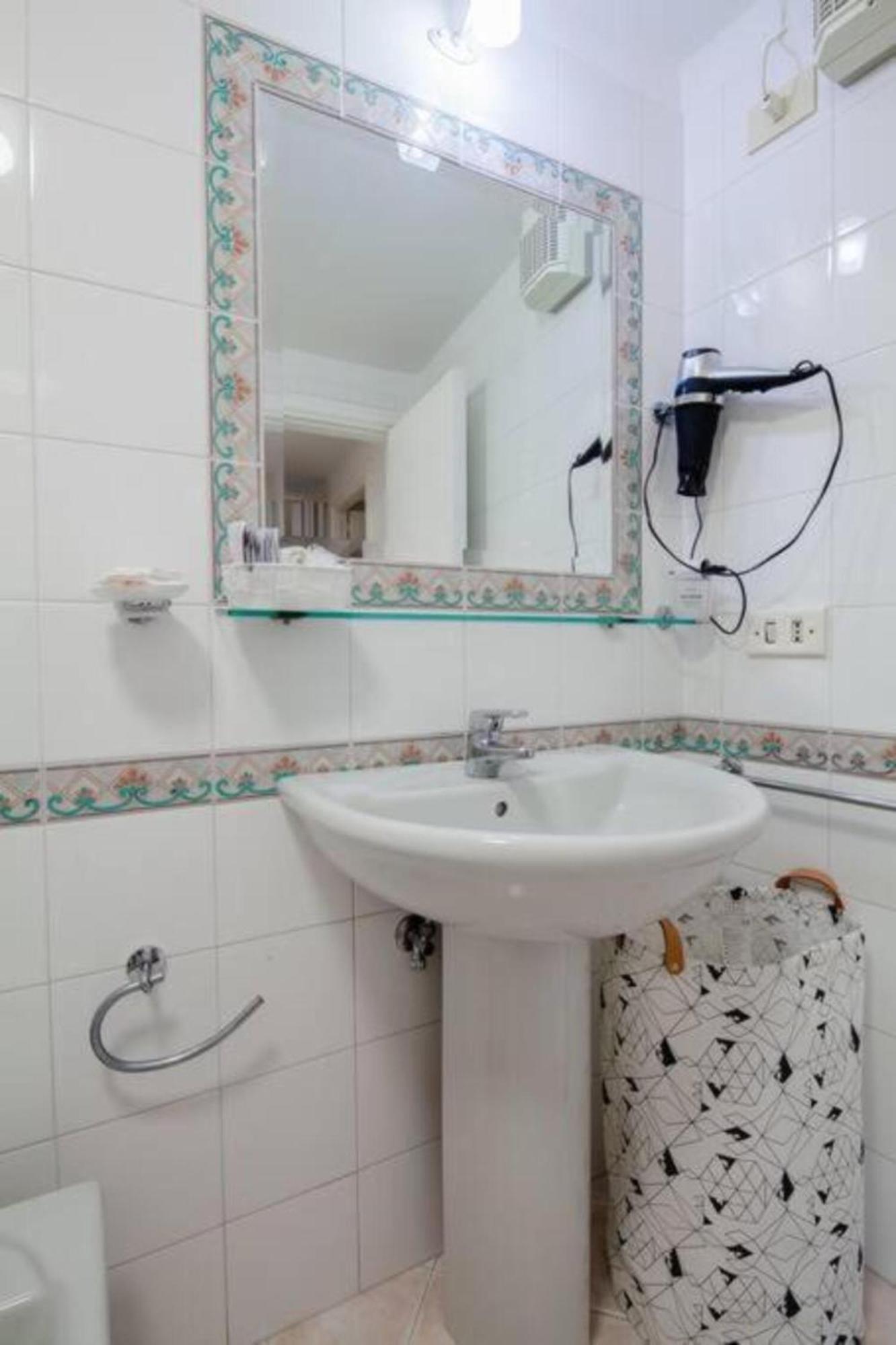 Scio' B&B Νάπολη Εξωτερικό φωτογραφία